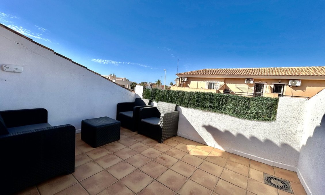 Segunda mano - Adosado -
La Zenia - Costa Blanca