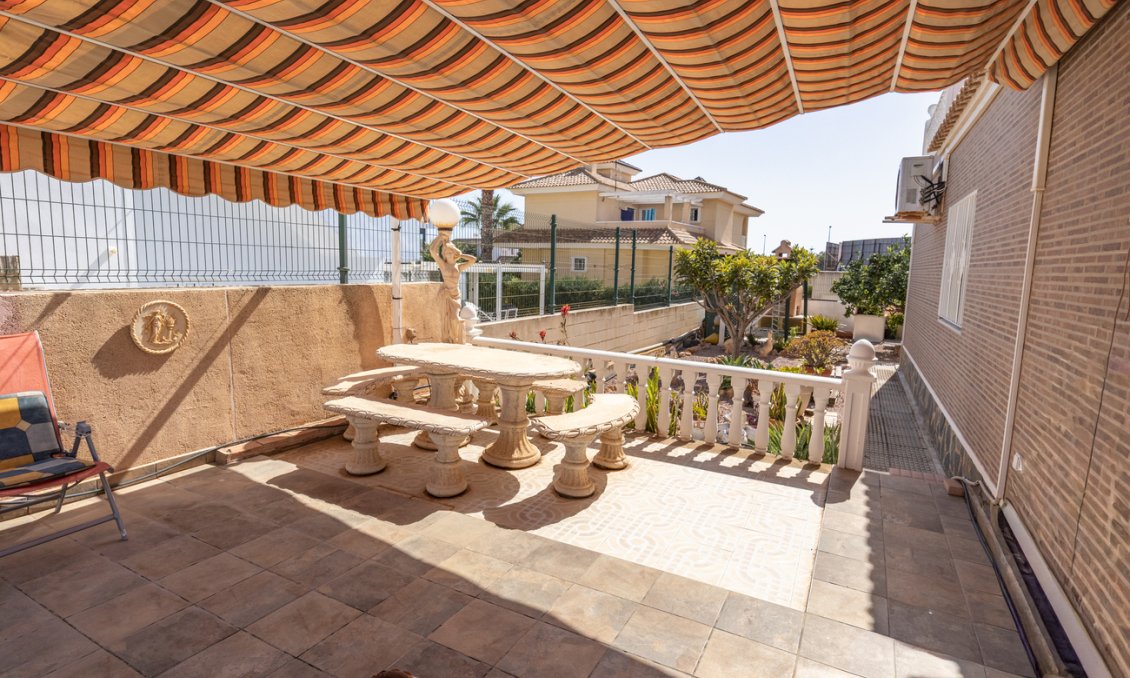 Segunda mano - Villa -
La Regia - Costa Blanca