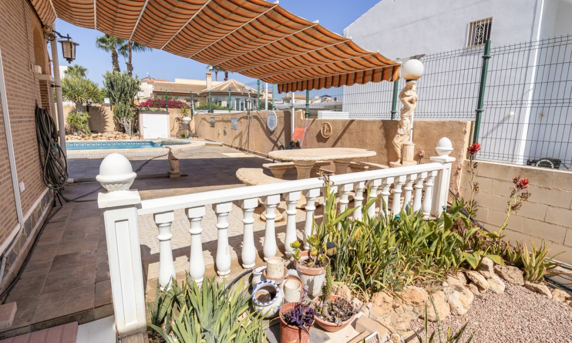 Segunda mano - Villa -
La Regia - Costa Blanca