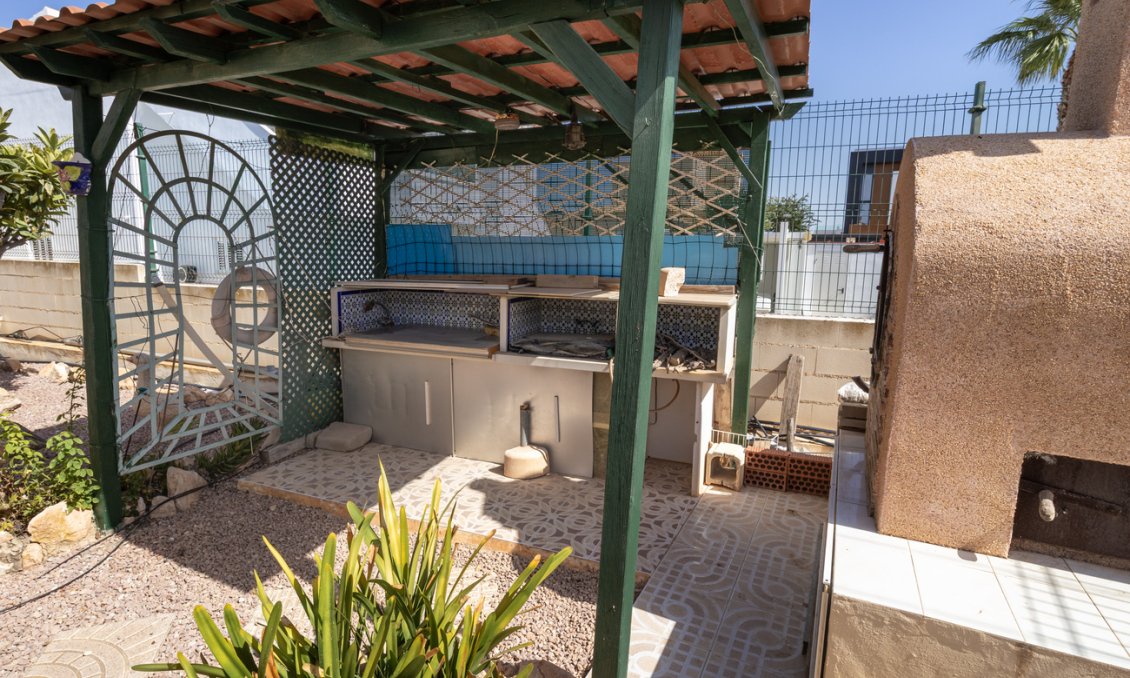 Segunda mano - Villa -
La Regia - Costa Blanca