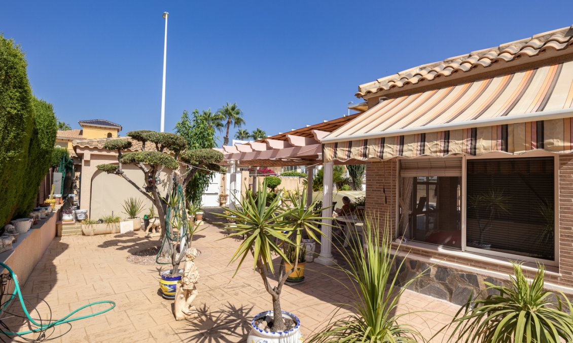 Segunda mano - Villa -
La Regia - Costa Blanca