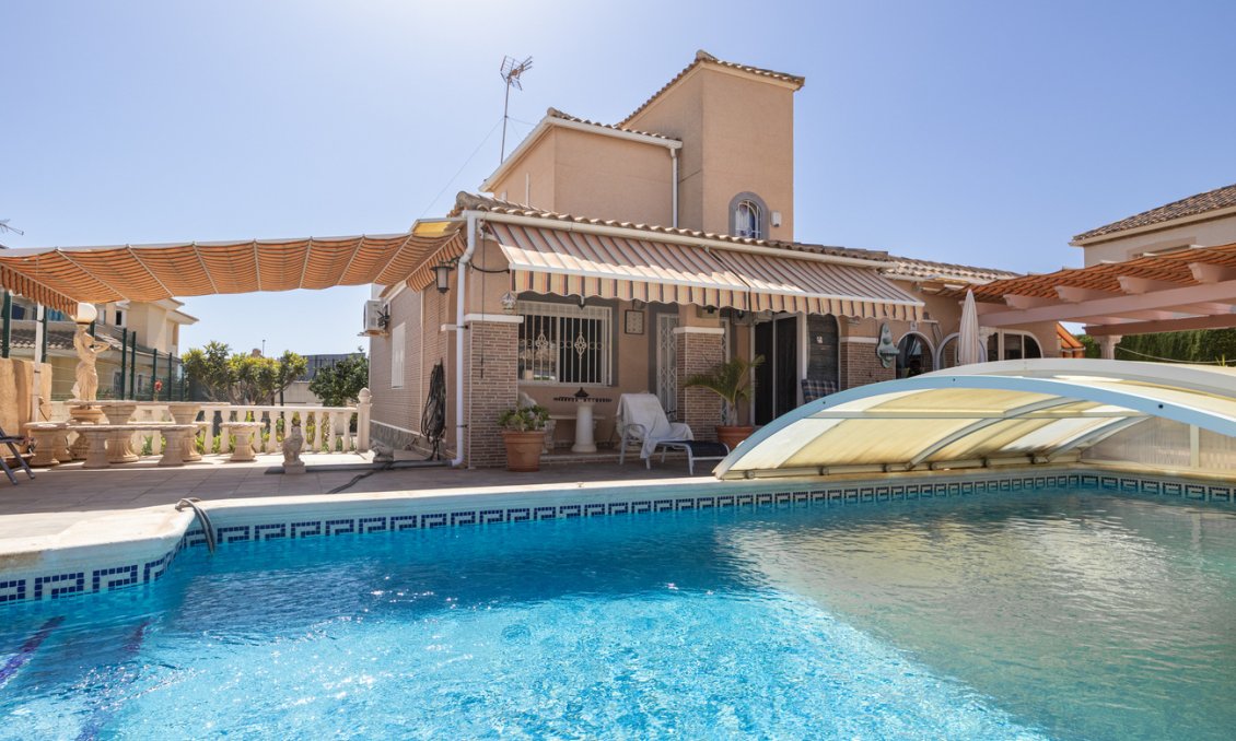 Segunda mano - Villa -
La Regia - Costa Blanca