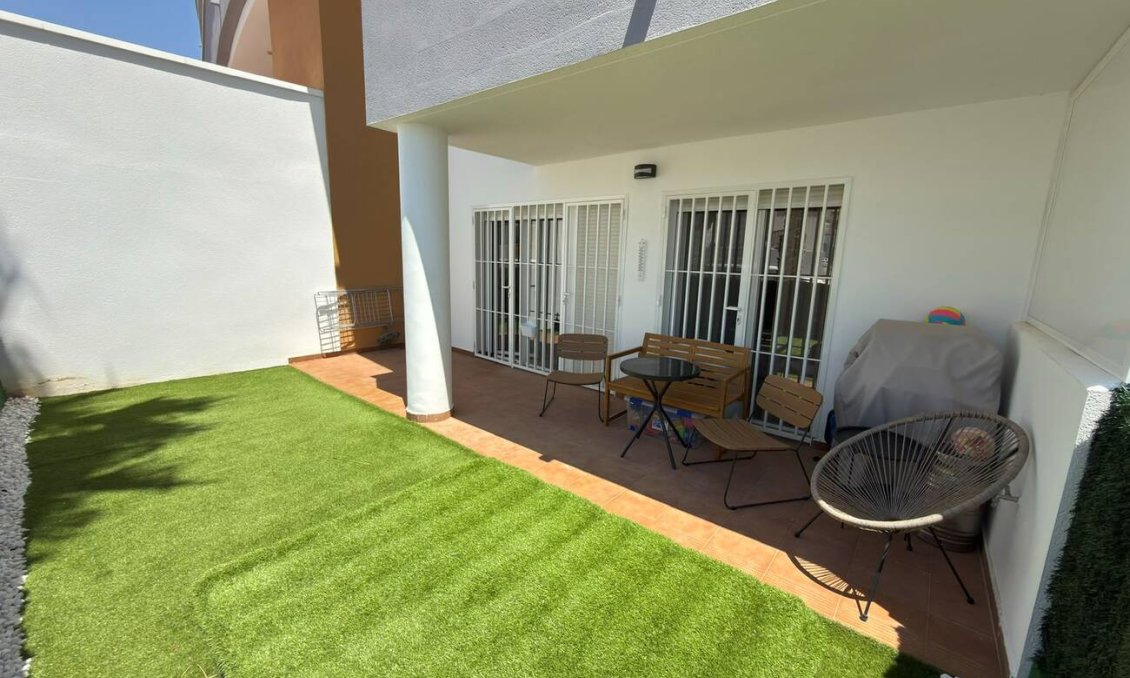 Segunda mano - Apartamento -
Villamartin - Costa Blanca