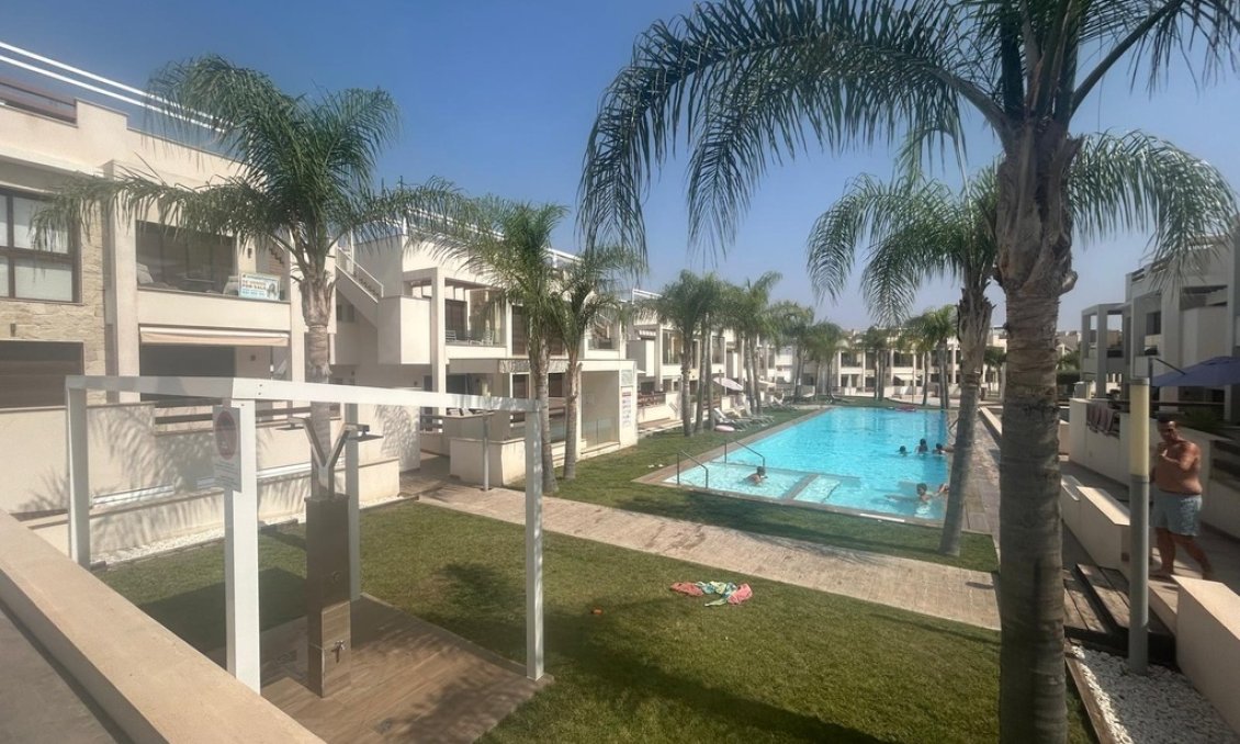 Segunda mano - Apartamento -
Los Balcones - AMAY Urbanisation
