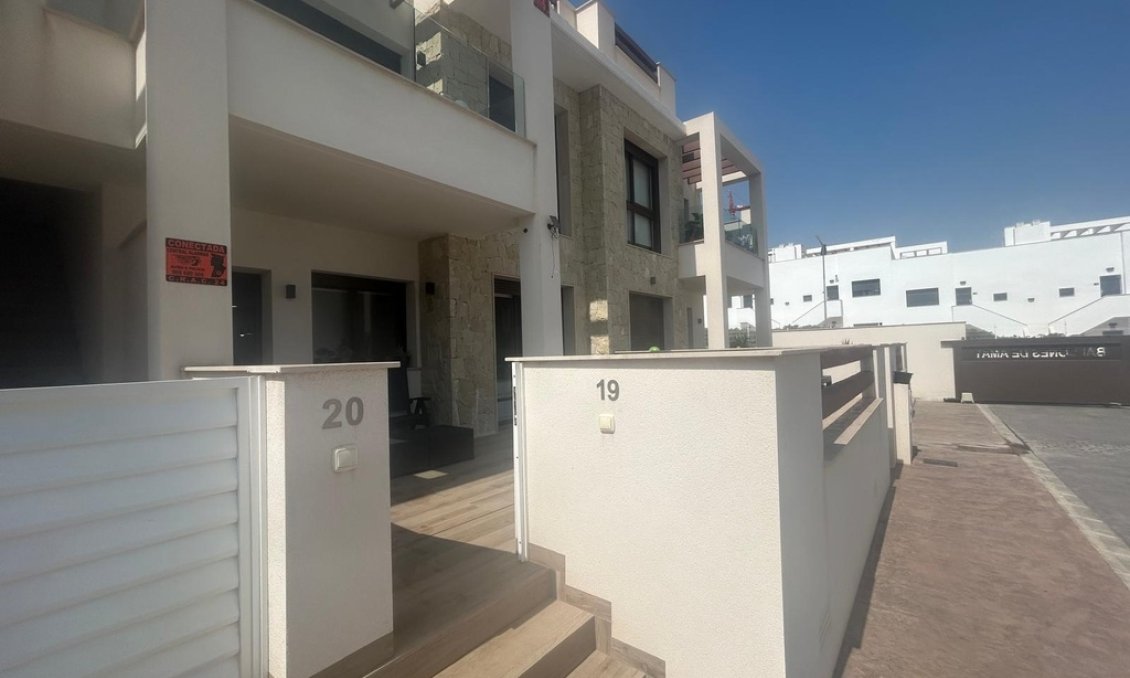 Segunda mano - Apartamento -
Los Balcones - AMAY Urbanisation
