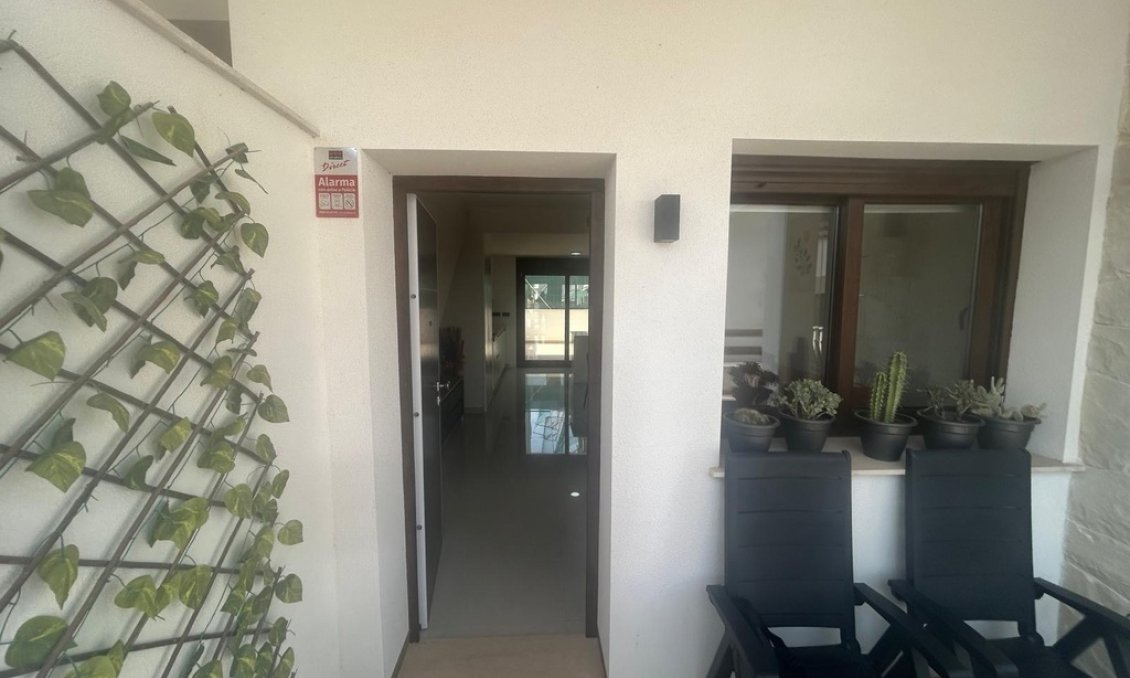 Segunda mano - Apartamento -
Los Balcones - AMAY Urbanisation