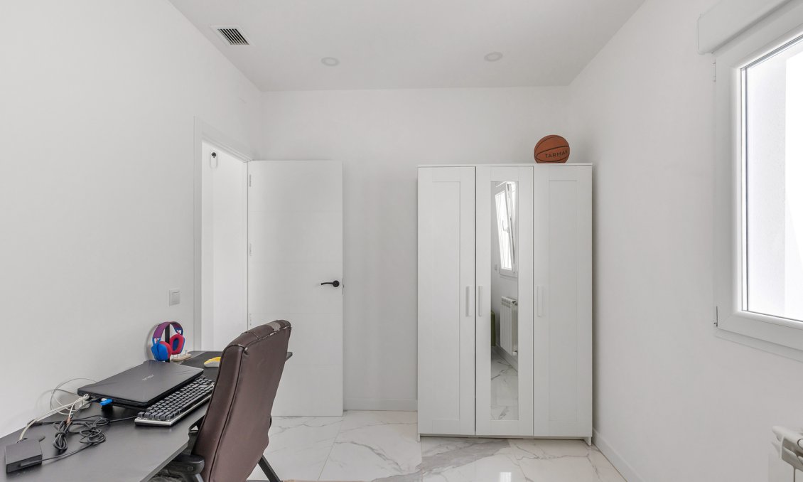 Segunda mano - Villa -
Torrevieja - Costa Blanca