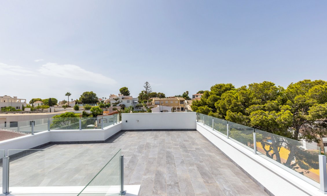 Segunda mano - Villa -
Torrevieja - Costa Blanca