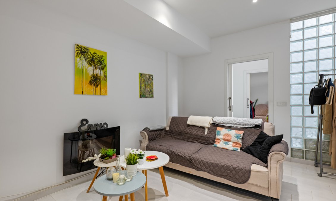 Használt Ingatlanok - Sorház -
Torrevieja - Costa Blanca