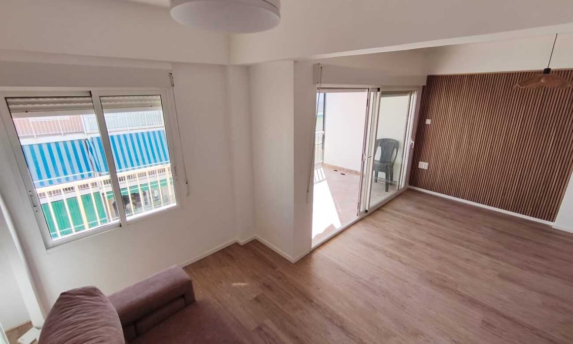 Wiederverkauf - Penthouse -
Punta Prima - Costa Blanca