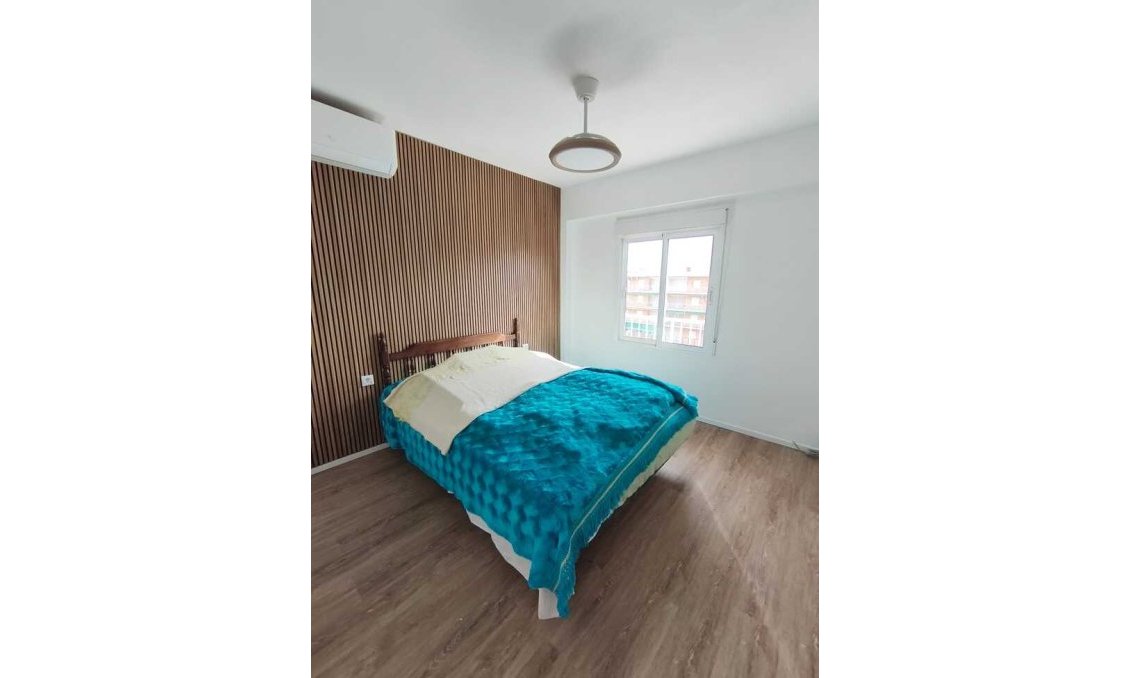 Wiederverkauf - Penthouse -
Punta Prima - Costa Blanca
