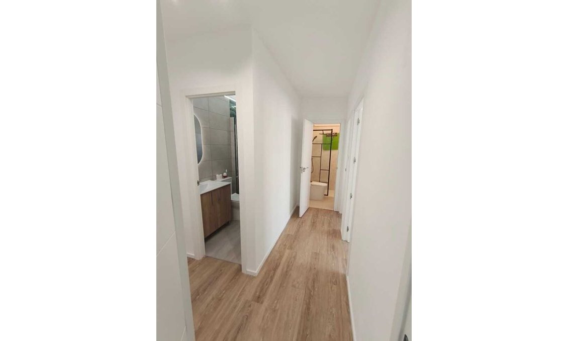 Wiederverkauf - Penthouse -
Punta Prima - Costa Blanca