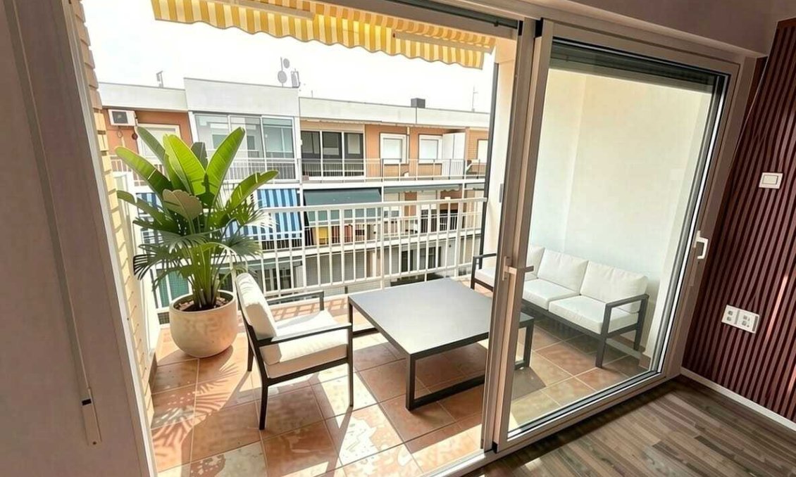 Wiederverkauf - Penthouse -
Punta Prima - Costa Blanca