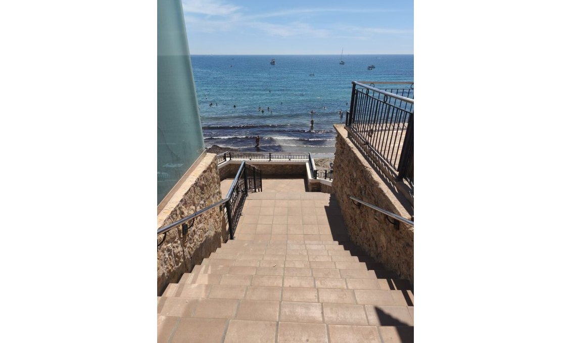 Wiederverkauf - Penthouse -
Punta Prima - Costa Blanca