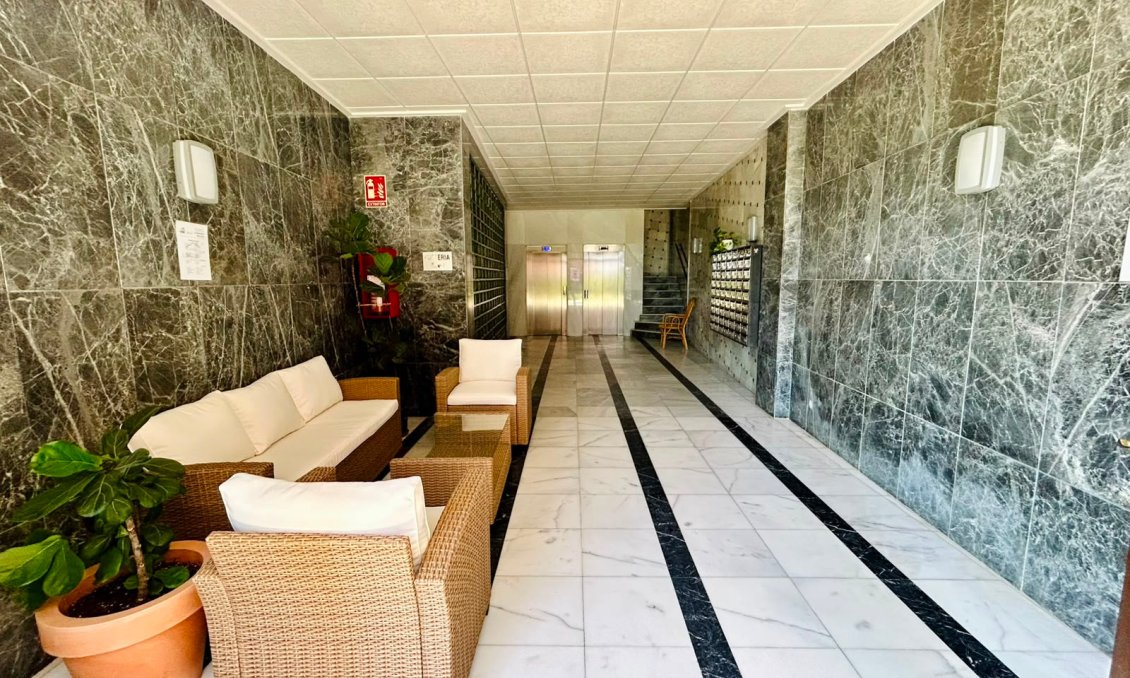 Wiederverkauf - Wohnung -
Torrevieja - Costa Blanca