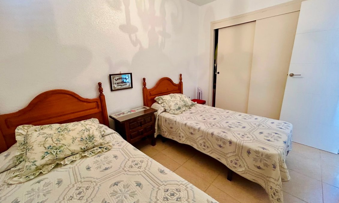 Wiederverkauf - Wohnung -
Torrevieja - Costa Blanca