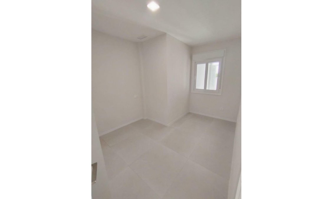 Wiederverkauf - Wohnung -
San Pedro del Pinatar - Costa Calida