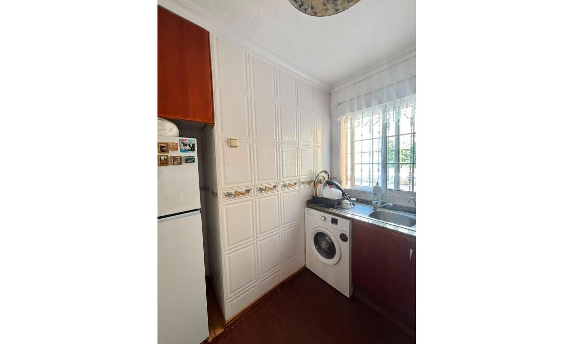Wiederverkauf - Villa -
Orihuela Costa - Lomas de Cabo Roig