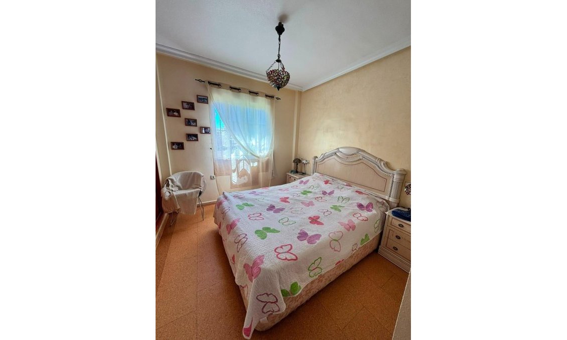 Wiederverkauf - Villa -
Orihuela Costa - Lomas de Cabo Roig