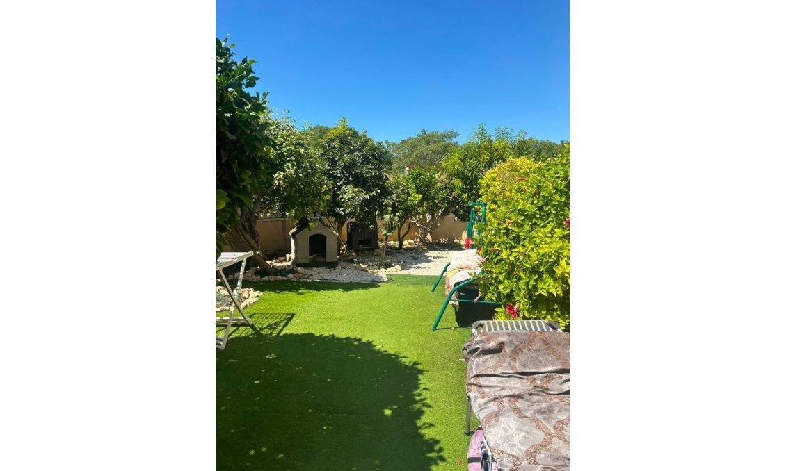 Wiederverkauf - Villa -
Orihuela Costa - Lomas de Cabo Roig