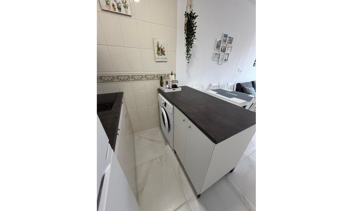 Wiederverkauf - Wohnung -
Torrevieja - Cabo Cervera