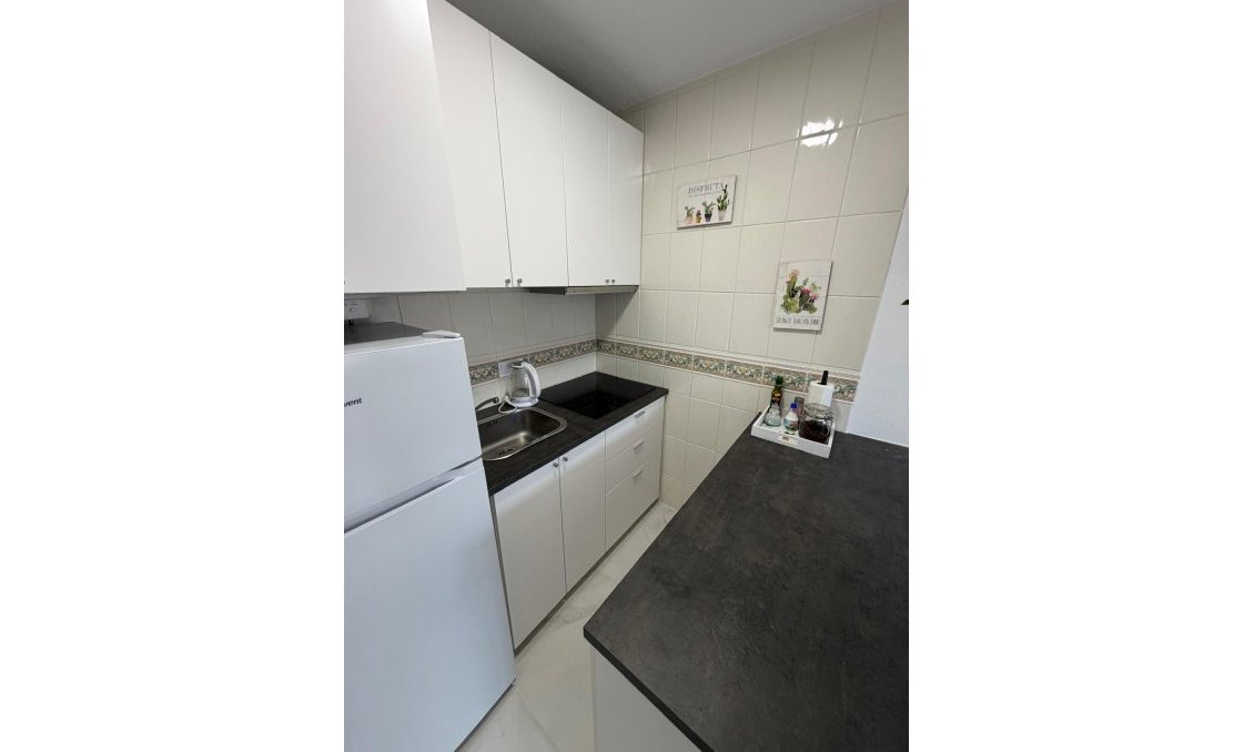 Wiederverkauf - Wohnung -
Torrevieja - Cabo Cervera