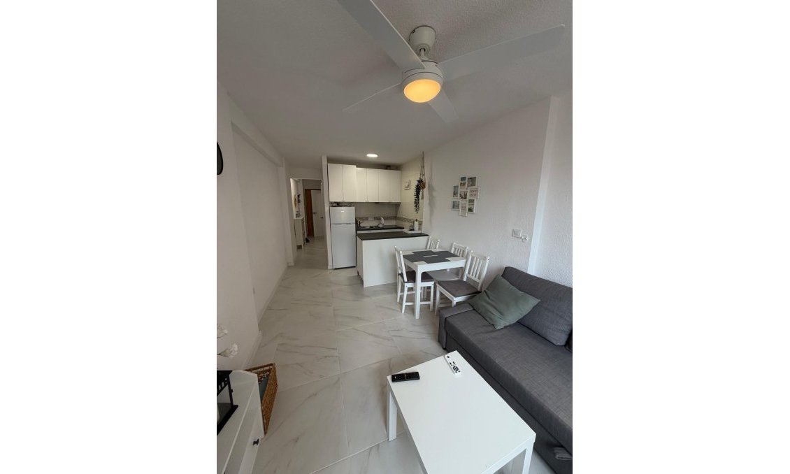 Wiederverkauf - Wohnung -
Torrevieja - Cabo Cervera
