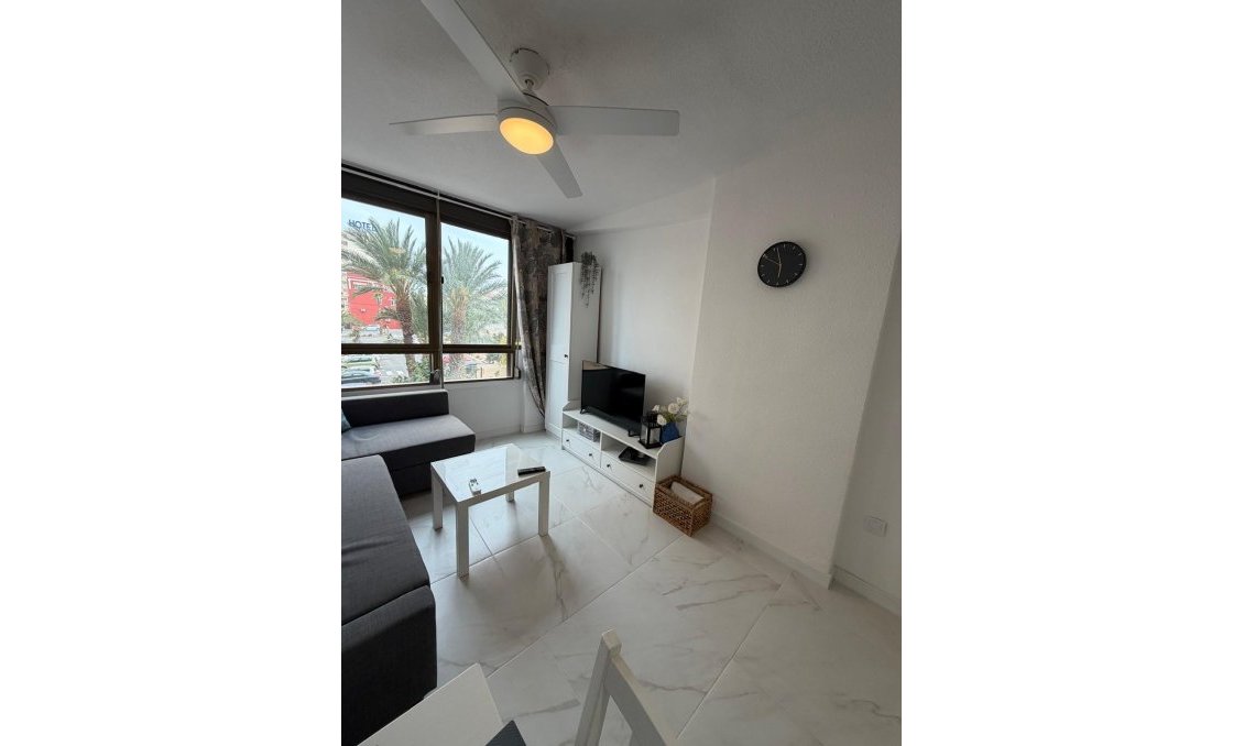 Wiederverkauf - Wohnung -
Torrevieja - Cabo Cervera