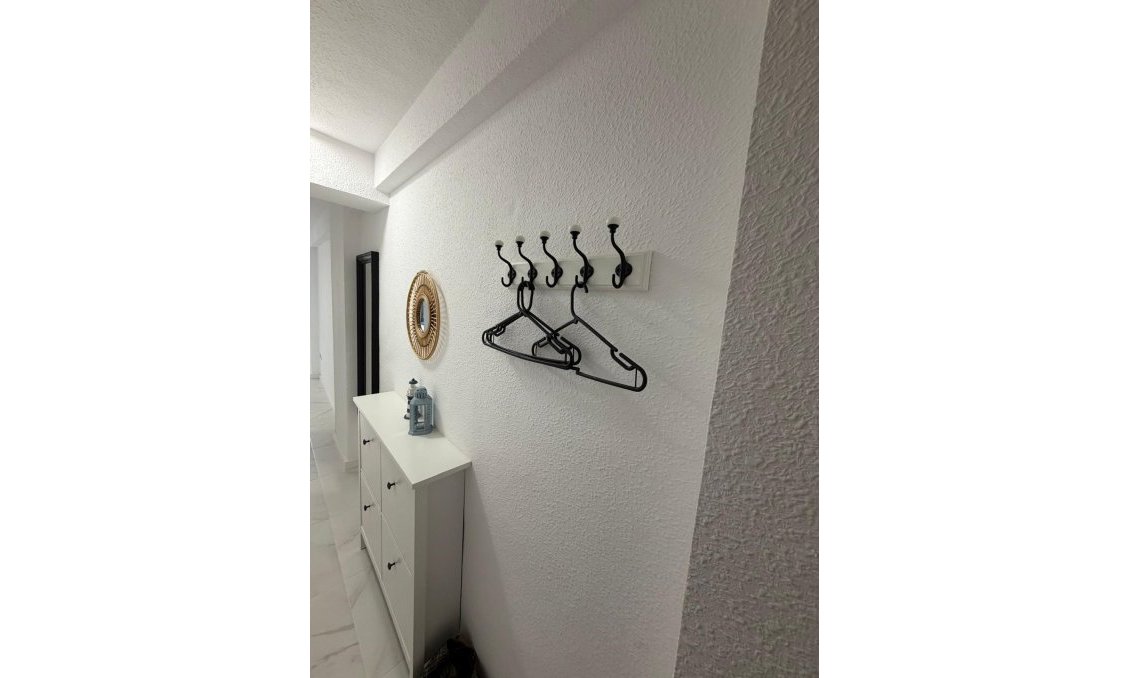 Wiederverkauf - Wohnung -
Torrevieja - Cabo Cervera