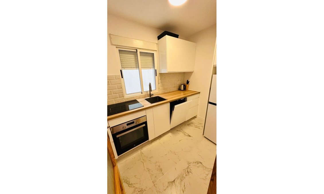 Wiederverkauf - Wohnung -
Torrevieja - Acequion