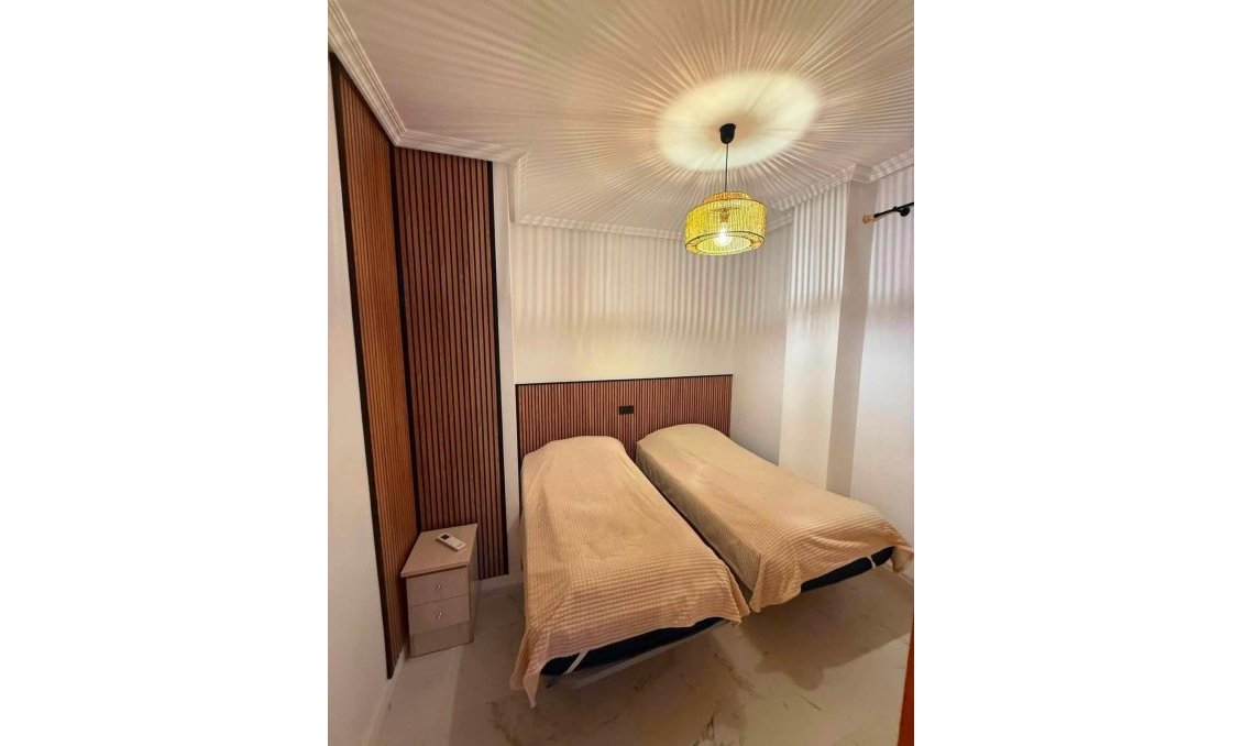 Wiederverkauf - Wohnung -
Torrevieja - Acequion