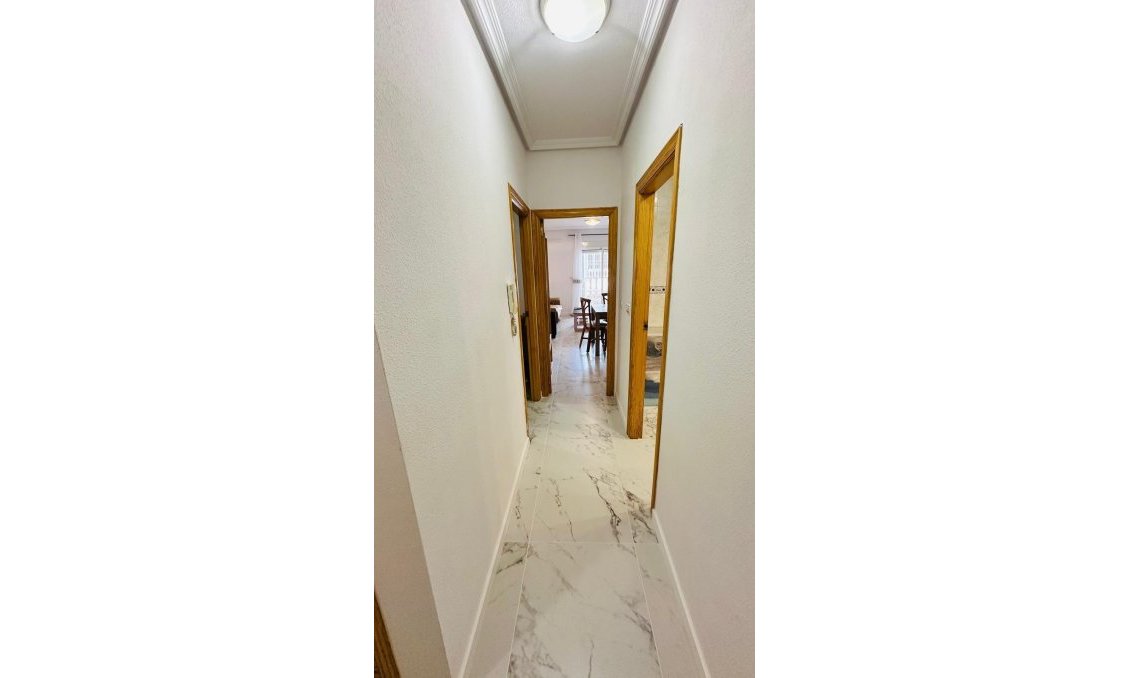 Wiederverkauf - Wohnung -
Torrevieja - Acequion