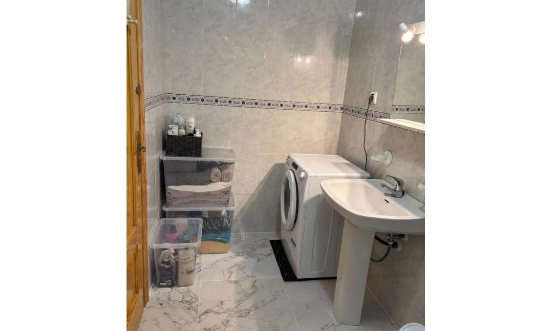 Wiederverkauf - Wohnung -
Torrevieja - Acequion