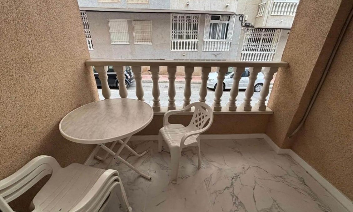 Wiederverkauf - Wohnung -
Torrevieja - Acequion