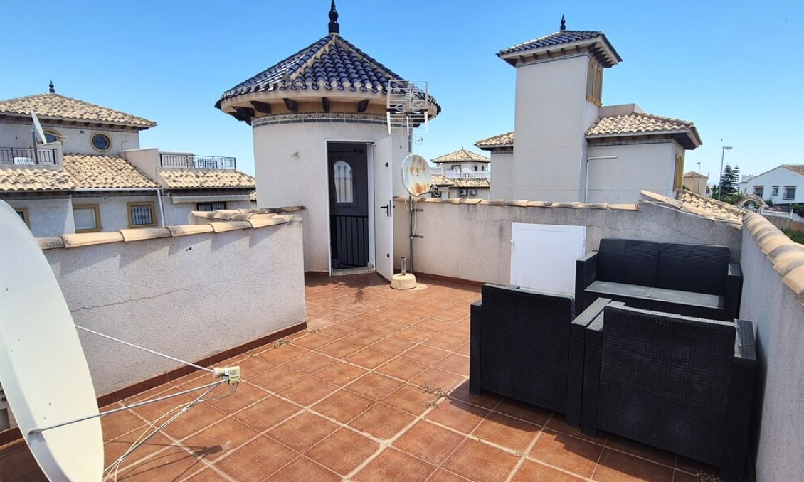 Wiederverkauf - Villa -
Villamartin - Costa Blanca