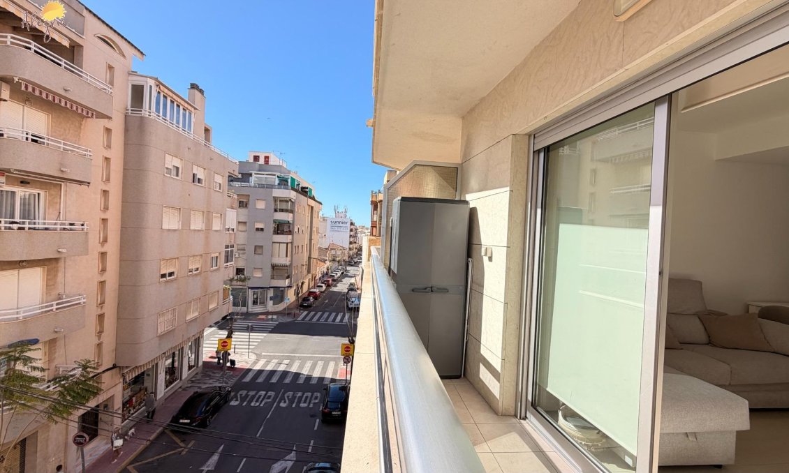 Wiederverkauf - Wohnung -
Torrevieja - PARQUE DE LAS NACIONES