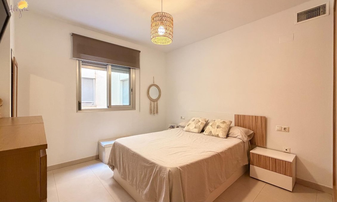 Wiederverkauf - Wohnung -
Torrevieja - PARQUE DE LAS NACIONES