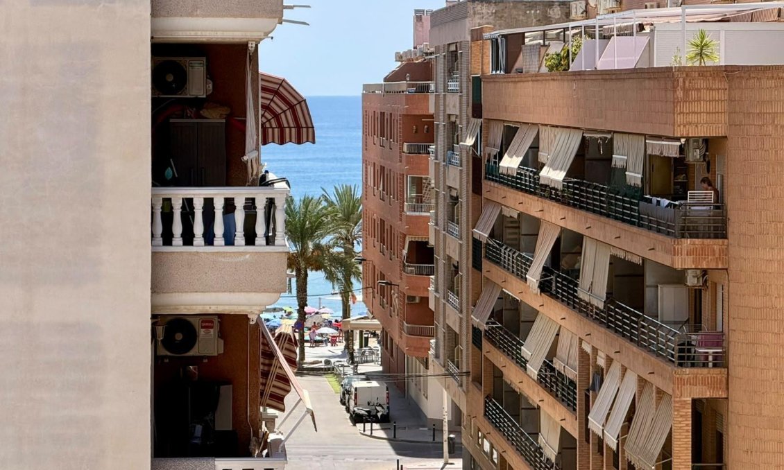 Wiederverkauf - Wohnung -
Torrevieja - Playa del Cura