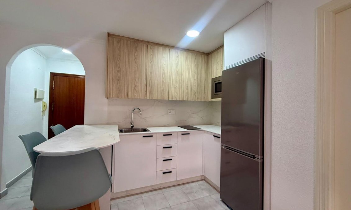 Wiederverkauf - Wohnung -
Torrevieja - Playa del Cura