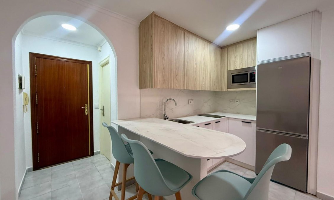 Wiederverkauf - Wohnung -
Torrevieja - Playa del Cura