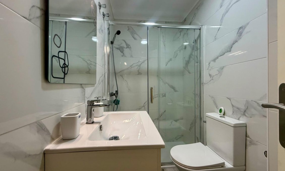 Wiederverkauf - Wohnung -
Torrevieja - Playa del Cura
