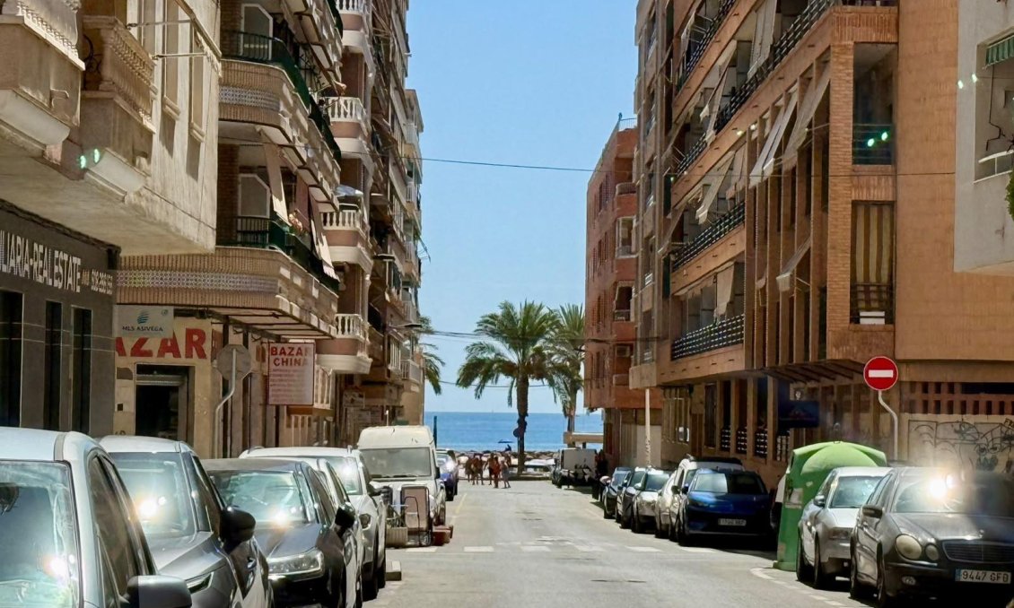 Wiederverkauf - Wohnung -
Torrevieja - Playa del Cura