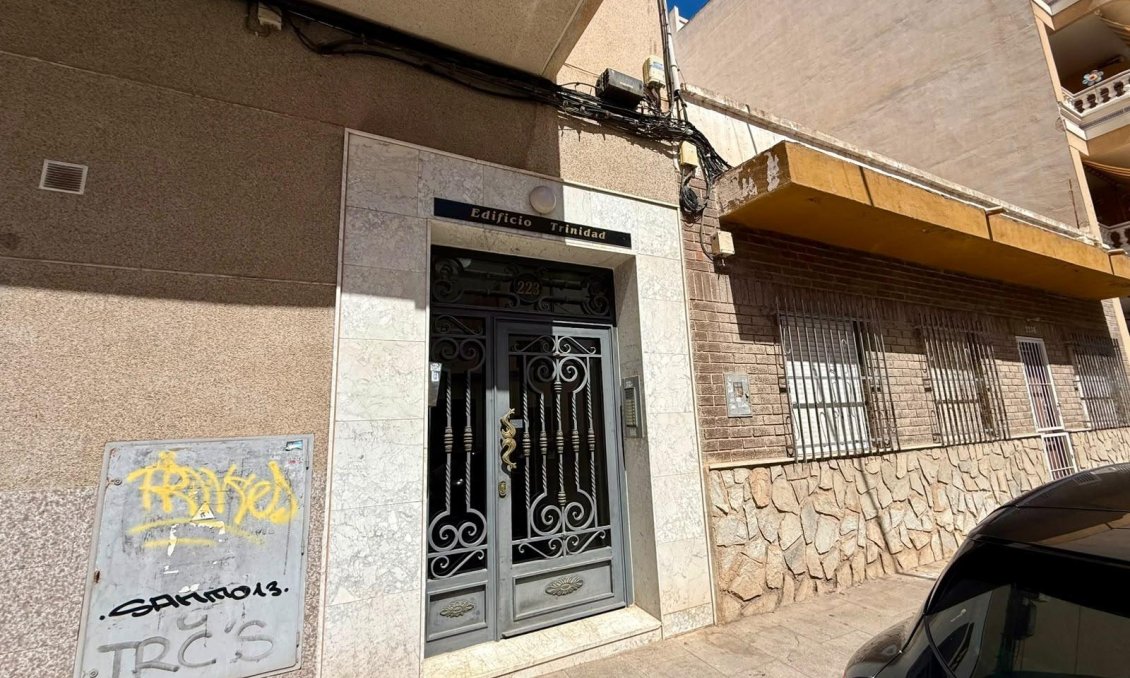 Wiederverkauf - Wohnung -
Torrevieja - Playa del Cura