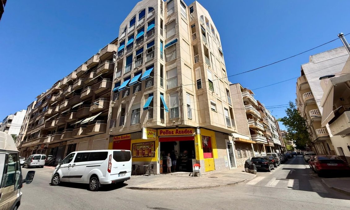 Wiederverkauf - Wohnung -
Torrevieja - Playa del Cura