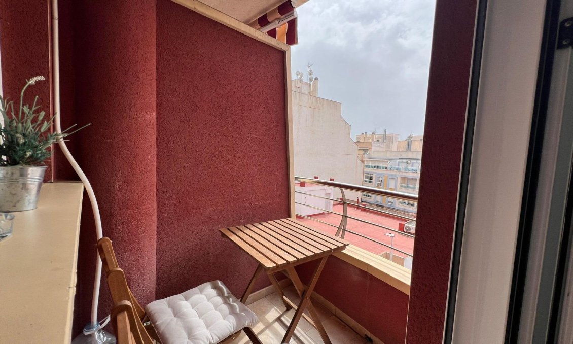 Wiederverkauf - Wohnung -
Torrevieja - Centro