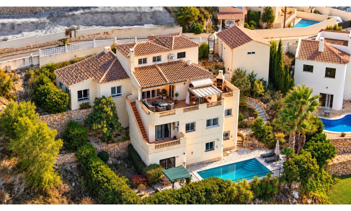 Wiederverkauf - Villa -
Villamartin - Costa Blanca