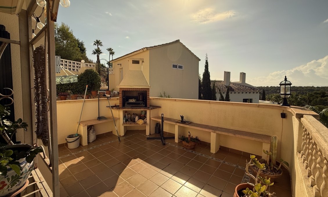Wiederverkauf - Villa -
Villamartin - Costa Blanca