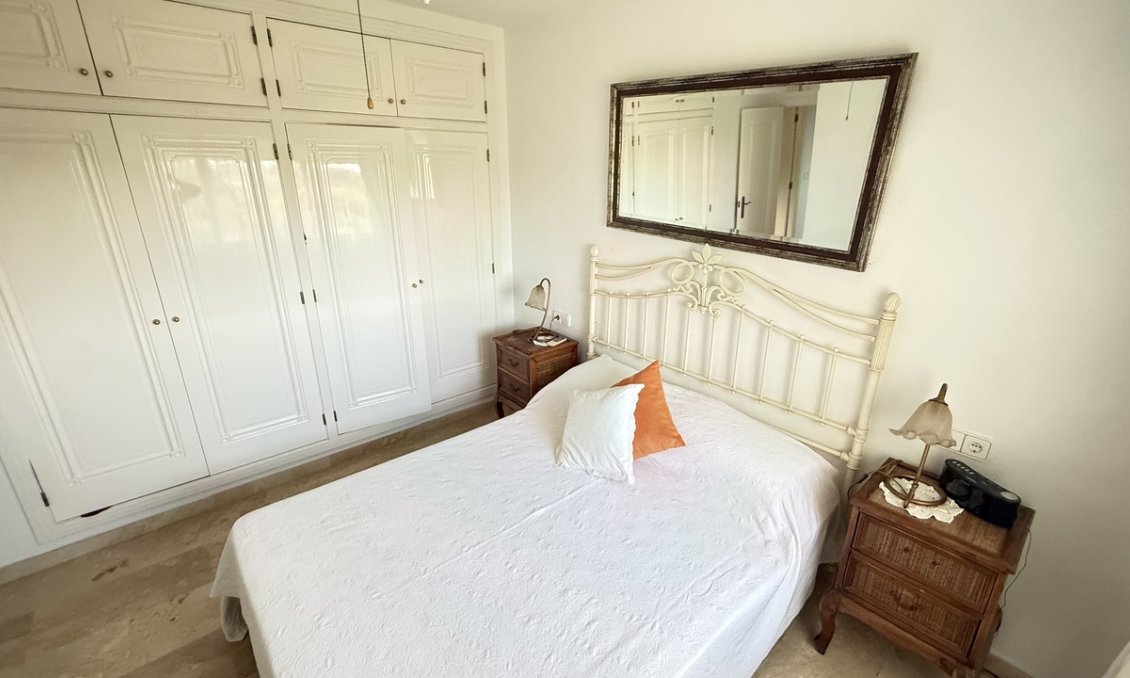 Wiederverkauf - Villa -
Villamartin - Costa Blanca