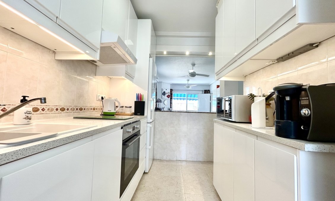 Wiederverkauf - Villa -
Villamartin - Costa Blanca