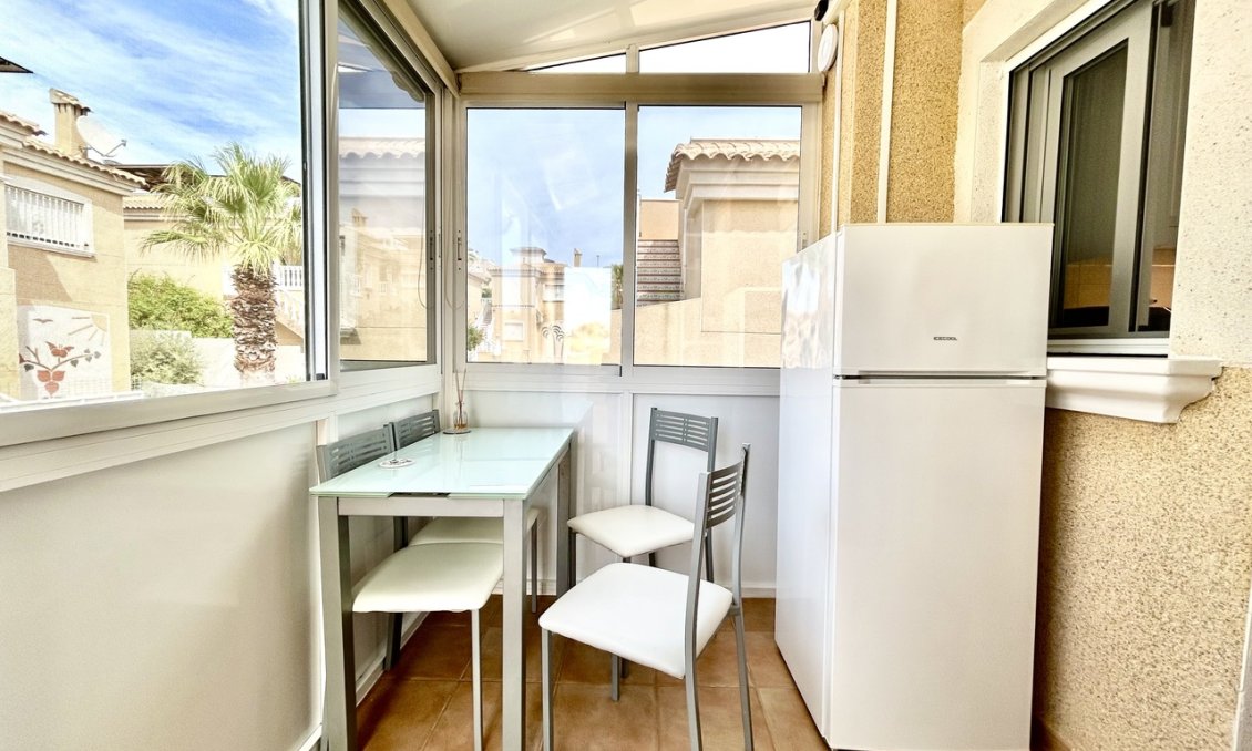 Wiederverkauf - Villa -
Villamartin - Costa Blanca